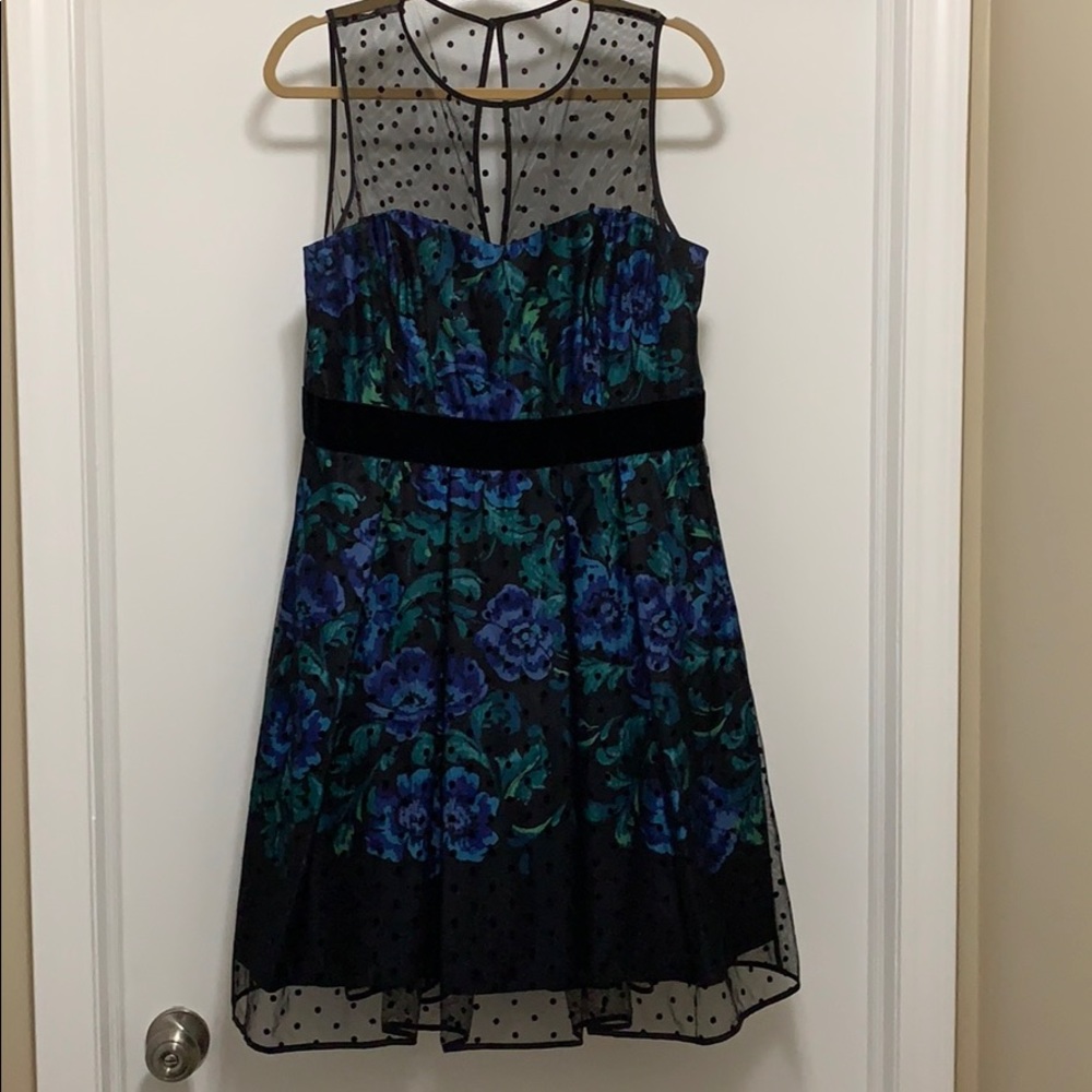 Dress- Perfect for Holiday Parties